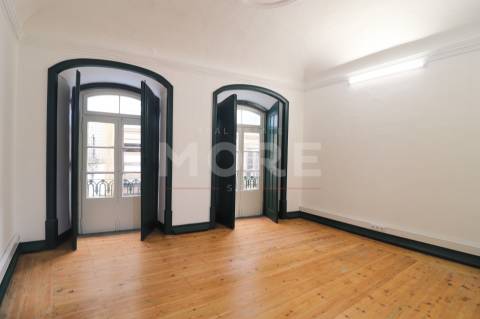 Prédio localizado no Centro Historico de Évora