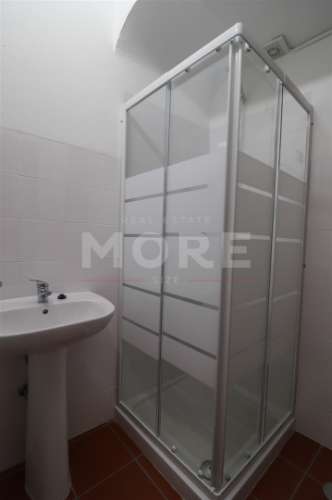 Prédio localizado no Centro Historico de Évora