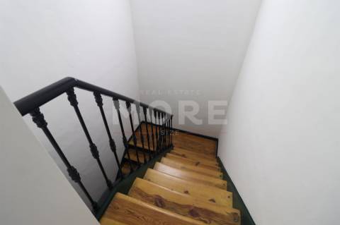 Prédio localizado no Centro Historico de Évora