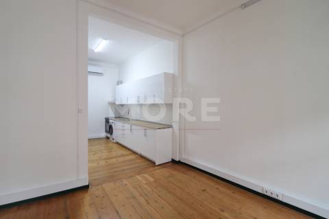 Prédio localizado no Centro Historico de Évora