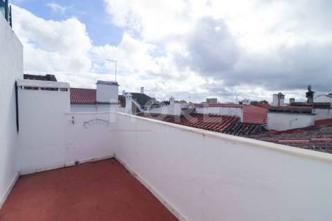 Moradia Unifamiliar T2 - Centro Histórico - Évora