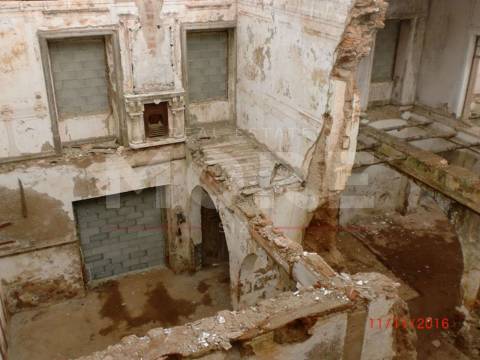 Palácio no Centro de Vila Viçosa