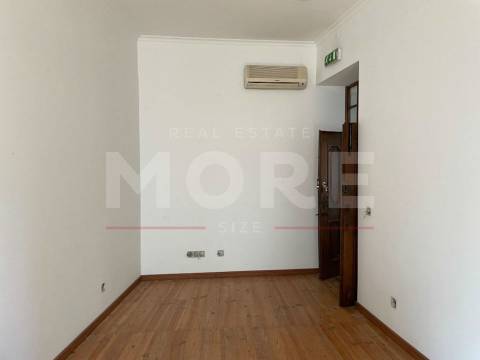 Prédio uso misto - Portalegre