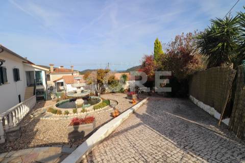 Moradia com Piscina na Serra da Lousã