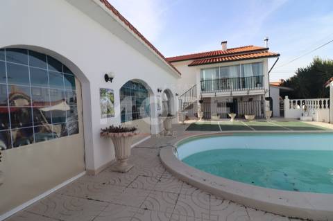 Moradia com Piscina na Serra da Lousã