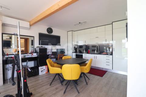 Moradia em Madeira - Arraiolos - Vimieiro