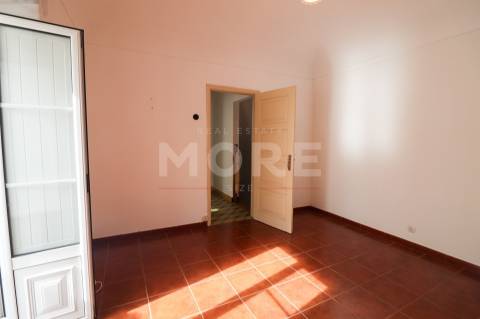 Moradia T2 com Terraço no Centro da Cidade Évora