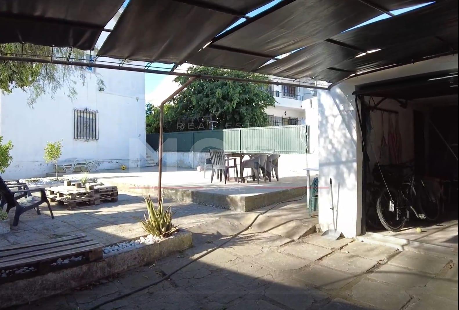 Moradia T4 com quintal e garagem - Évora