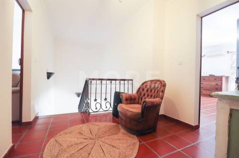 Moradia Unifamiliar T4 com Quintal e Garagem no Centro das Alcáçovas