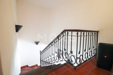 Moradia Unifamiliar T4 com Quintal e Garagem no Centro das Alcáçovas