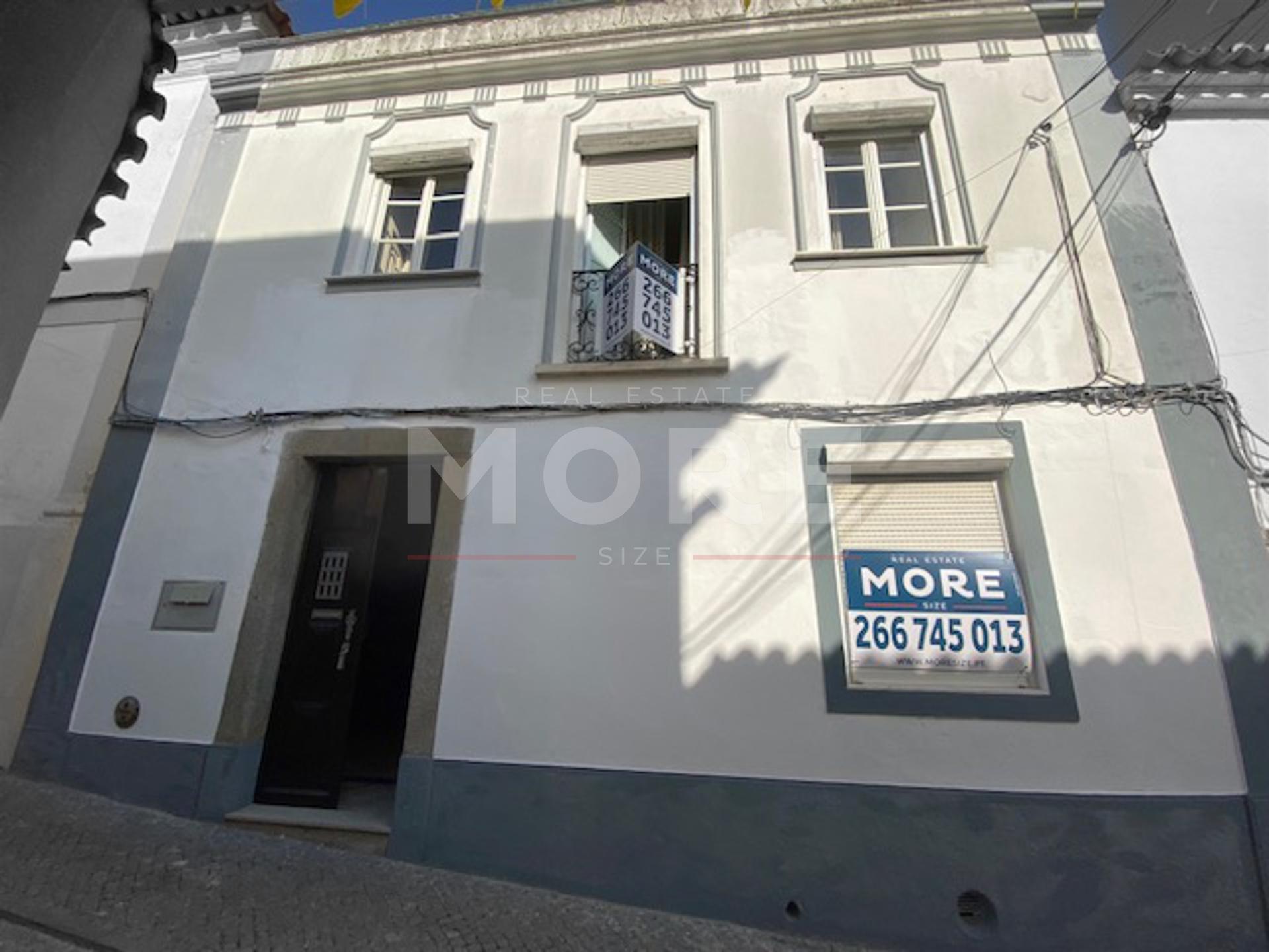 Moradia T10  Quintal - Centro de Redondo
