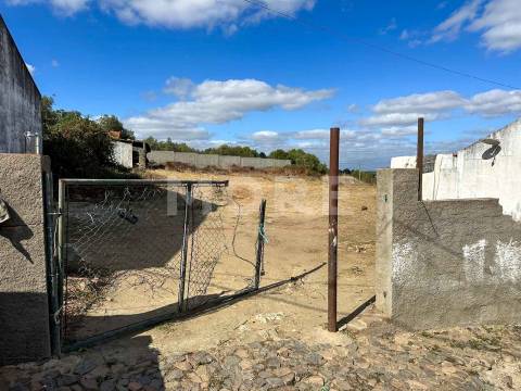 Terreno com 3.583 m² – Alcáçovas