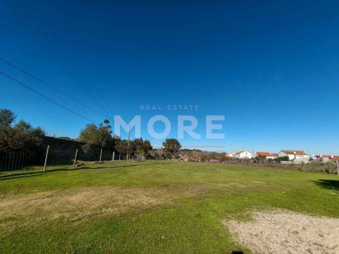 Terreno com 9500 m² – Évora