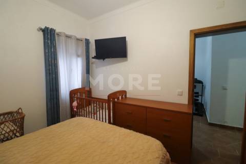 Moradia T3 Térrea Totalmente Remodelada