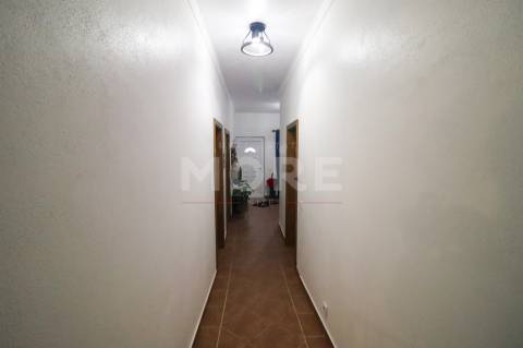 Moradia T3 Térrea Totalmente Remodelada