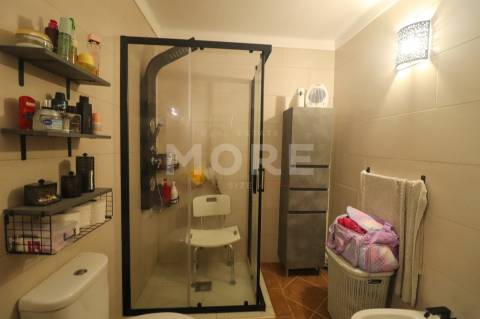 Moradia T3 Térrea Totalmente Remodelada