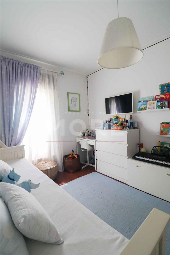 Moradia com quintal e garagem- Bairro do Bacelo - Évora