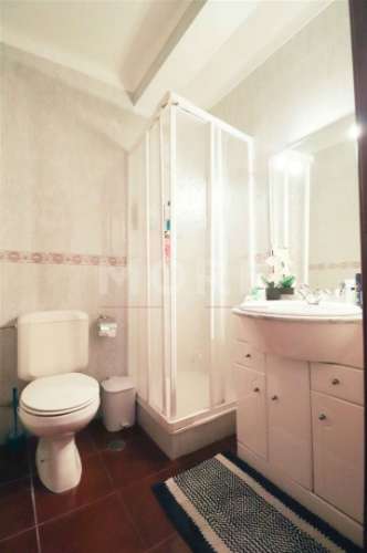 Moradia com quintal e garagem- Bairro do Bacelo - Évora