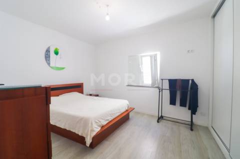 Moradia T2+1 em Aguiar com Quintal