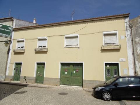 Moradias (2) - Vista Rio Arade - Zona ARU - Zona Ribeirinha - Portimão - Algarve