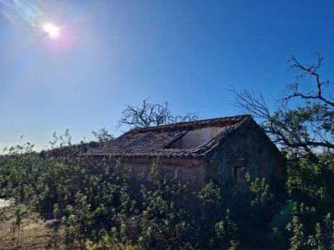 Dois Terrenos Com Ruínas -  Vista Serra Monchique - Barragem - Portimão - Casas Velhas