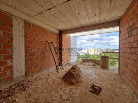 Moradia T4 - Piscina - Barbecue - Piso Radiante - Garagem -Vista Rio - Bela Vista - Lagoa - Algarve