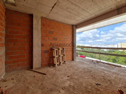 Moradia T4 - Piscina - Barbecue - Piso Radiante - Garagem -Vista Rio - Bela Vista - Lagoa - Algarve