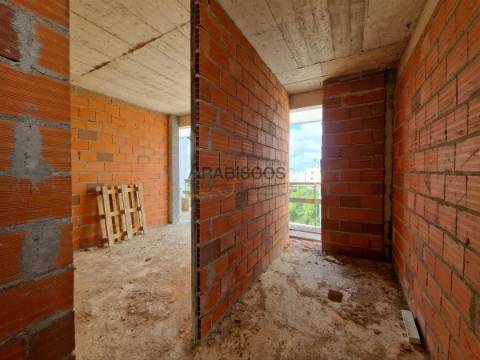 Moradia T4 - Piscina - Barbecue - Piso Radiante - Garagem -Vista Rio - Bela Vista - Lagoa - Algarve