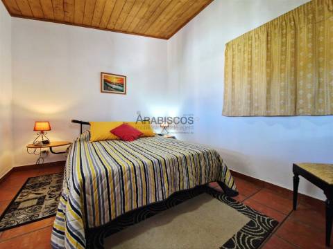 Moradia T2 - Remodelada - Terreno Vedado - Bons acessos - Rasmalho - Portimão - Algarve