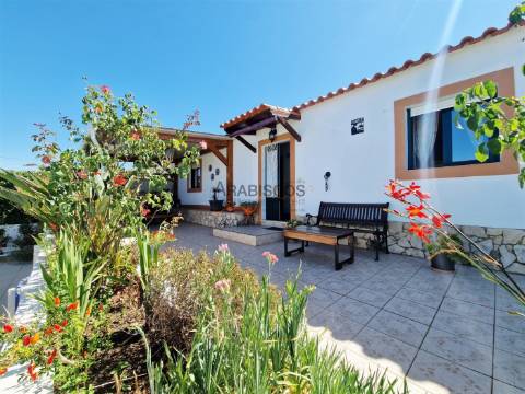 Moradia T2 - Remodelada - Terreno Vedado - Bons acessos - Rasmalho - Portimão - Algarve