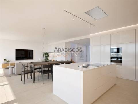 Moradia T4 - Vista Mar - Piscina - 4 Suítes - Piso Radiante - Ar Condicionado - Lagos - Algarve