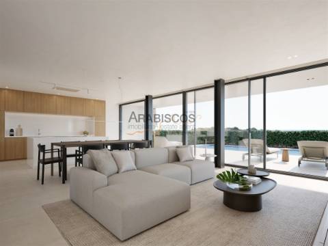 Moradia T4 - Vista Mar - Piscina - 4 Suítes - Piso Radiante - Ar Condicionado - Lagos - Algarve