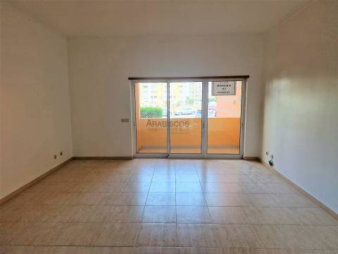 Apartamento T2 - piscina - condominio fechado - Alto Quintão - Portimão