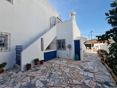 Moradia Tradicional T5 -  piscina - jardim - garagem - terraço com vistas desafogadas - Carvoeiro