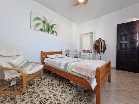 Moradia Tradicional T5 -  piscina - jardim - garagem - terraço com vistas desafogadas - Carvoeiro