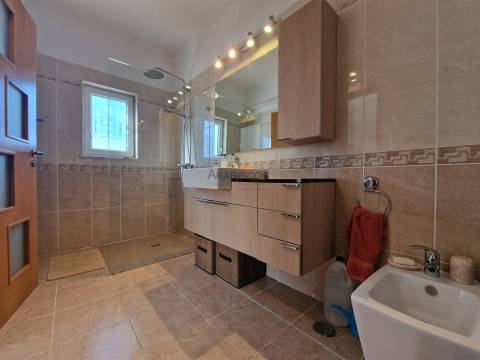 Moradia Tradicional T5 -  piscina - jardim - garagem - terraço com vistas desafogadas - Carvoeiro