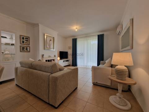 Excelente Apartamento T2 - remodelado - piscina - campo de golfe - Alto Golf - Alvor