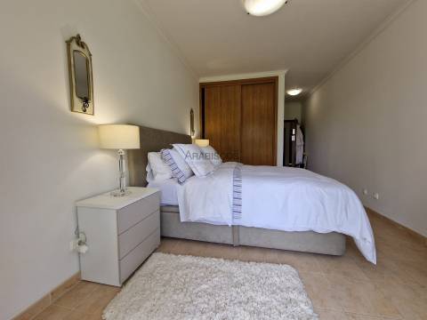 Excelente Apartamento T2 - remodelado - piscina - campo de golfe - Alto Golf - Alvor