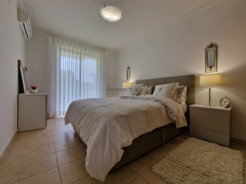 Excelente Apartamento T2 - remodelado - piscina - campo de golfe - Alto Golf - Alvor