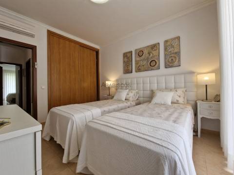 Excelente Apartamento T2 - remodelado - piscina - campo de golfe - Alto Golf - Alvor