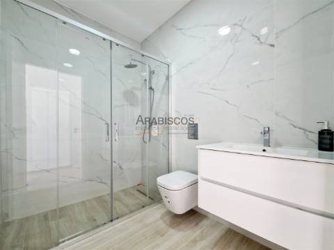 Moradia Isolada T3 - Piscina - Garagem 3 carros - Jardim - Monte Canelas - Portimão - Algarve