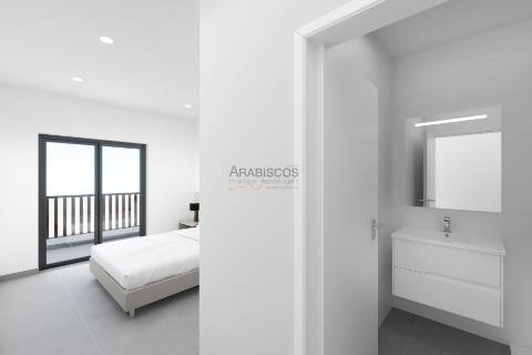 T3 Novo - Varandas - Ar Condicionado - Mexilhoeira Grande - Portimão - Algarve