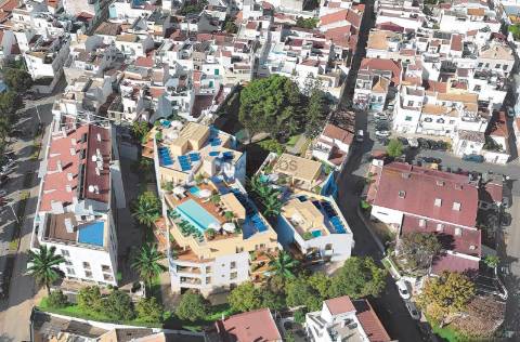 Apartamento T2 - Condominio privado - piscina - Garagem - Alvor