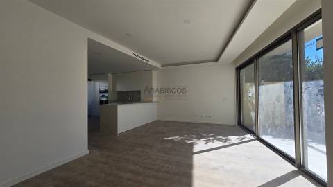 Apartamento T2 - Condominio privado - piscina - Garagem - Alvor