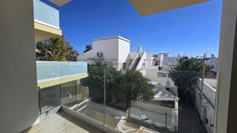Apartamento T2 - Condominio privado - piscina - Garagem - Alvor