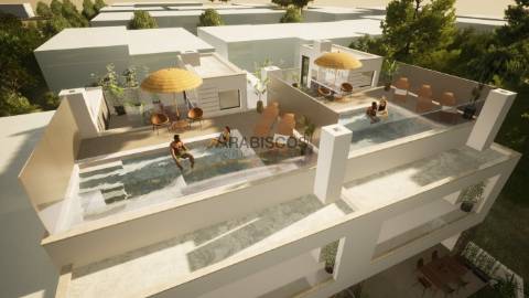 Moradia T3 - Piscina - Churrasqueira - Estacionamento - Terraço com 60 m2 - Bemposta - Alvor