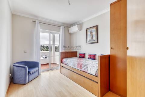 Moradia T3 - Sótão - Jardim - Varandas - Ferragudo - Algarve