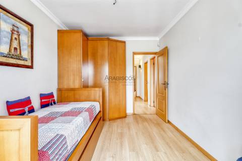 Moradia T3 - Sótão - Jardim - Varandas - Ferragudo - Algarve