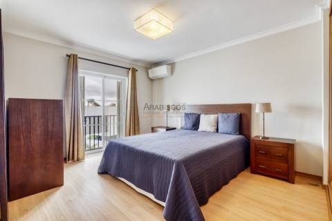 Moradia T3 - Sótão - Jardim - Varandas - Ferragudo - Algarve