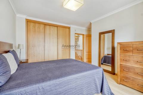 Moradia T3 - Sótão - Jardim - Varandas - Ferragudo - Algarve